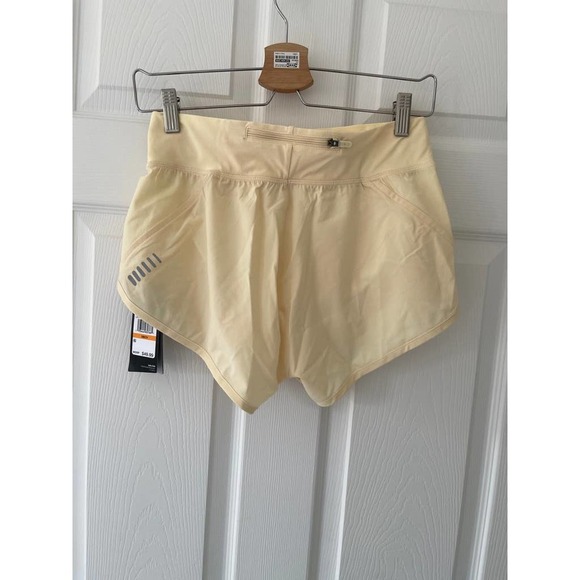 NWT Under Armour Short - Picture 3 of 6